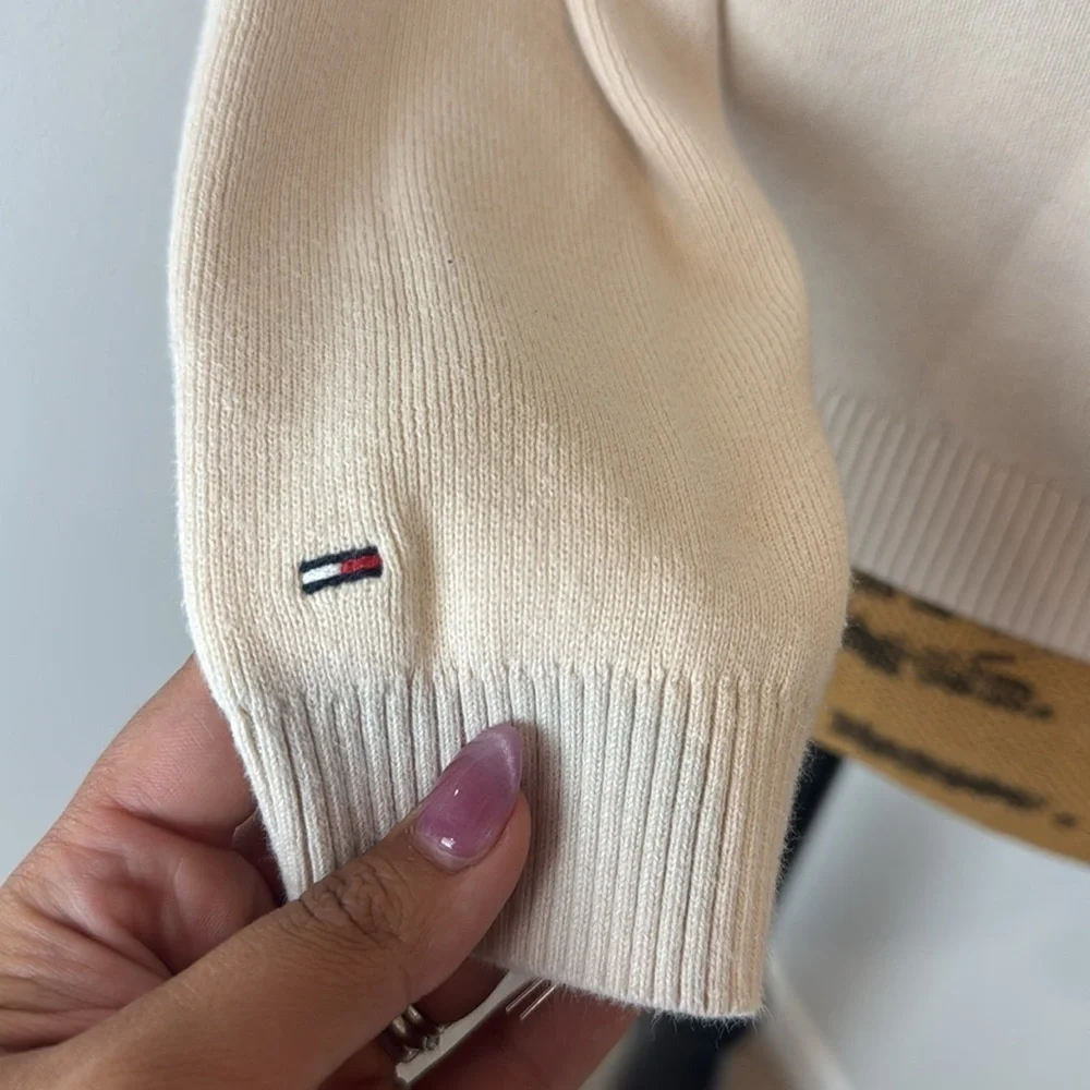 Tommy Jeans Hilfiger Beige Cardigan with Logo v neck button down XS women’s